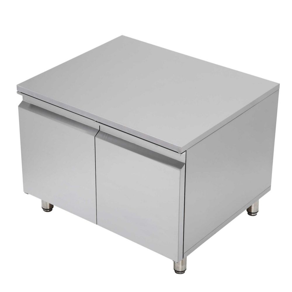 База с една врата, Stilfer, Италия