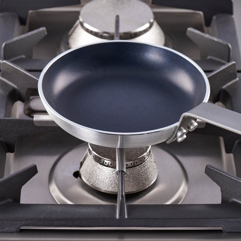 Печка с 4 горелки + електрическа фурна с конвекция, Stalgast, Полша - Image 10